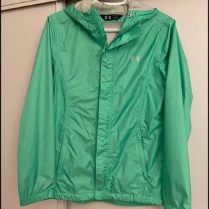 Wind breaker coat under armour